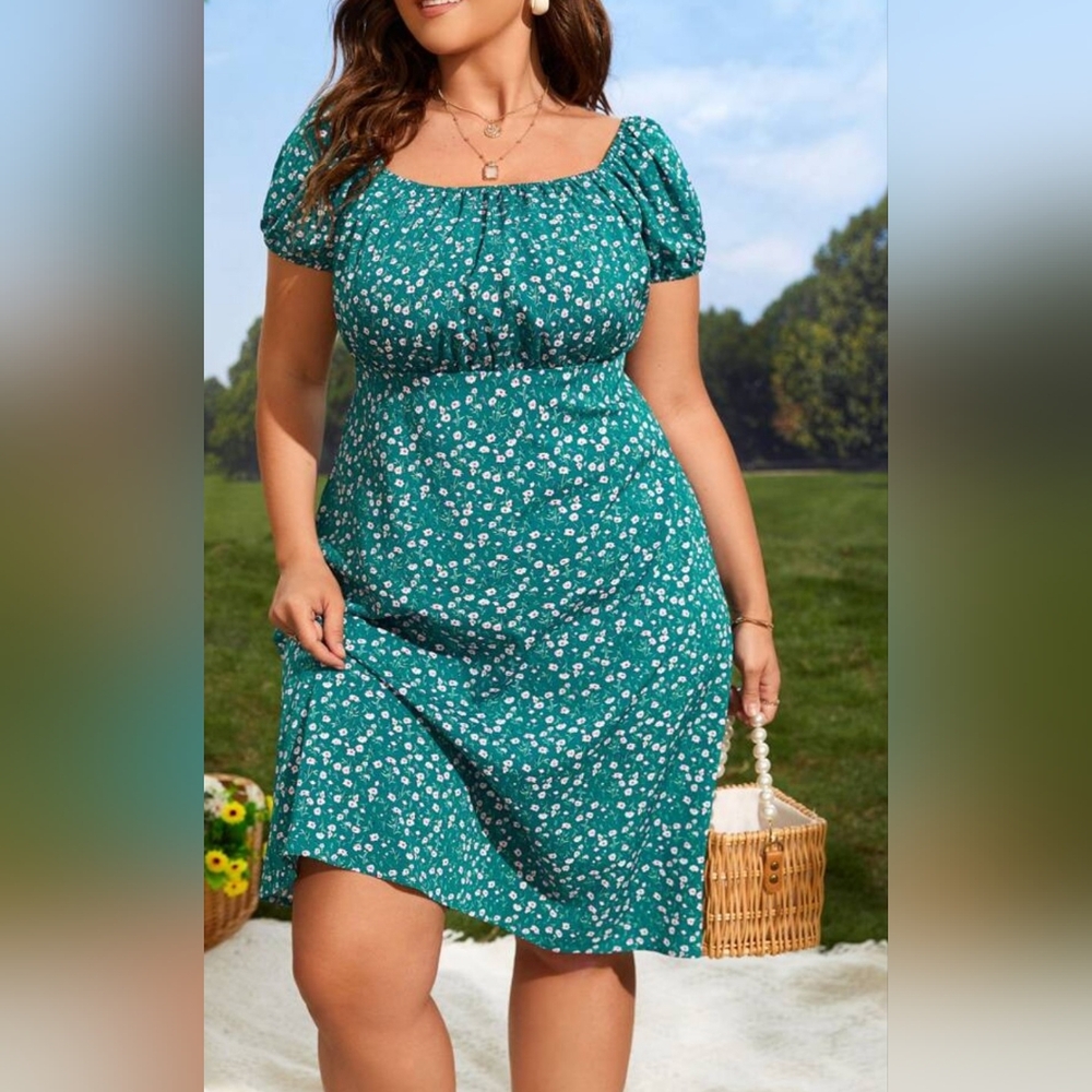 NWT SHEIN CURVE VCAY Ditsy Floral Puff Sleeve Dress